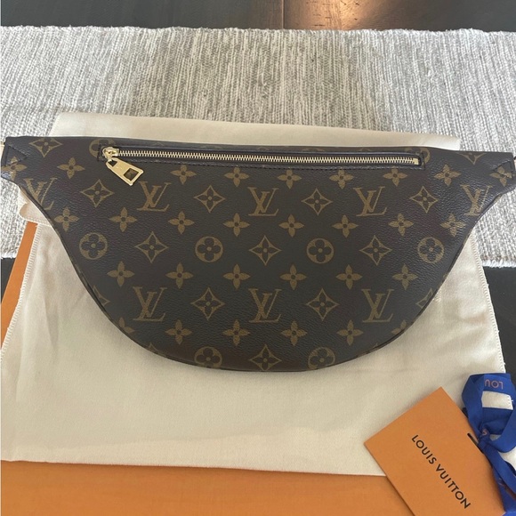 Louis Vuitton High Rise BumBag - Picture 5 of 8